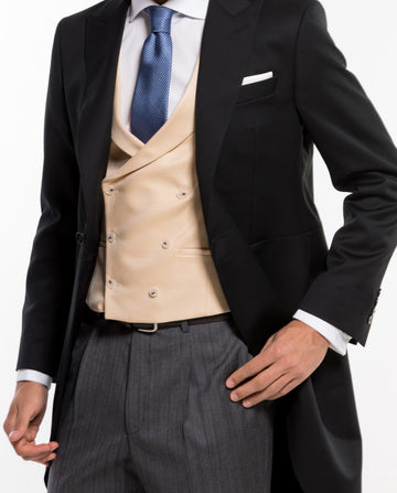 Colete Fraque em Amarelo Escuro